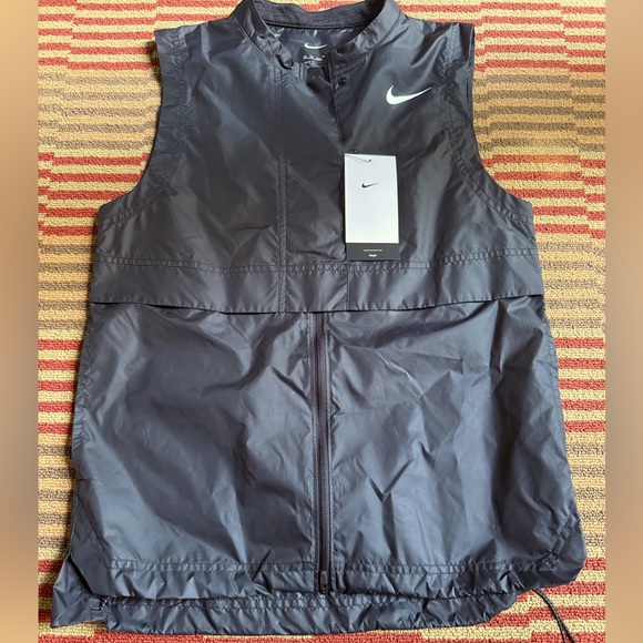 Nike Other - NEW🖤⛳️Nike Tour Repel Women's Golf Vest $100